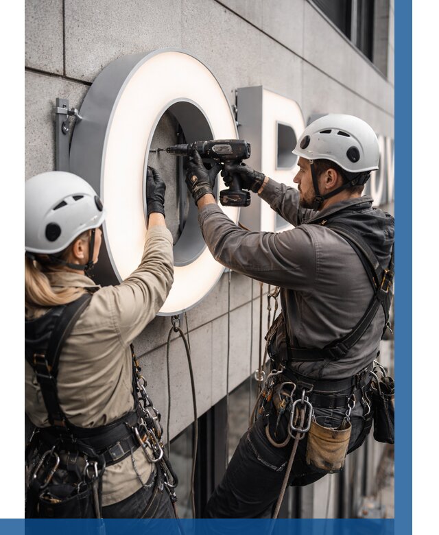 Монтаж световых букв в Старой Руссе от 3057 р. под ключ ВЫСОТНИК-Срс